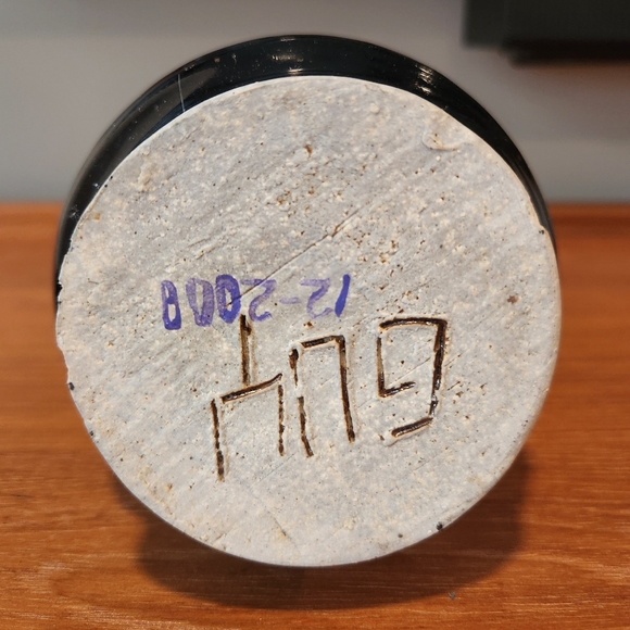 Ceramic Vase - Picture 2 of 10